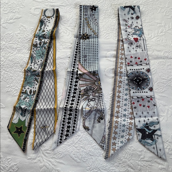 Beautiful Small scarf - Picture 3 of 5